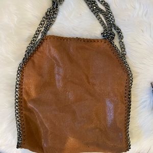 Vegan purse with chain